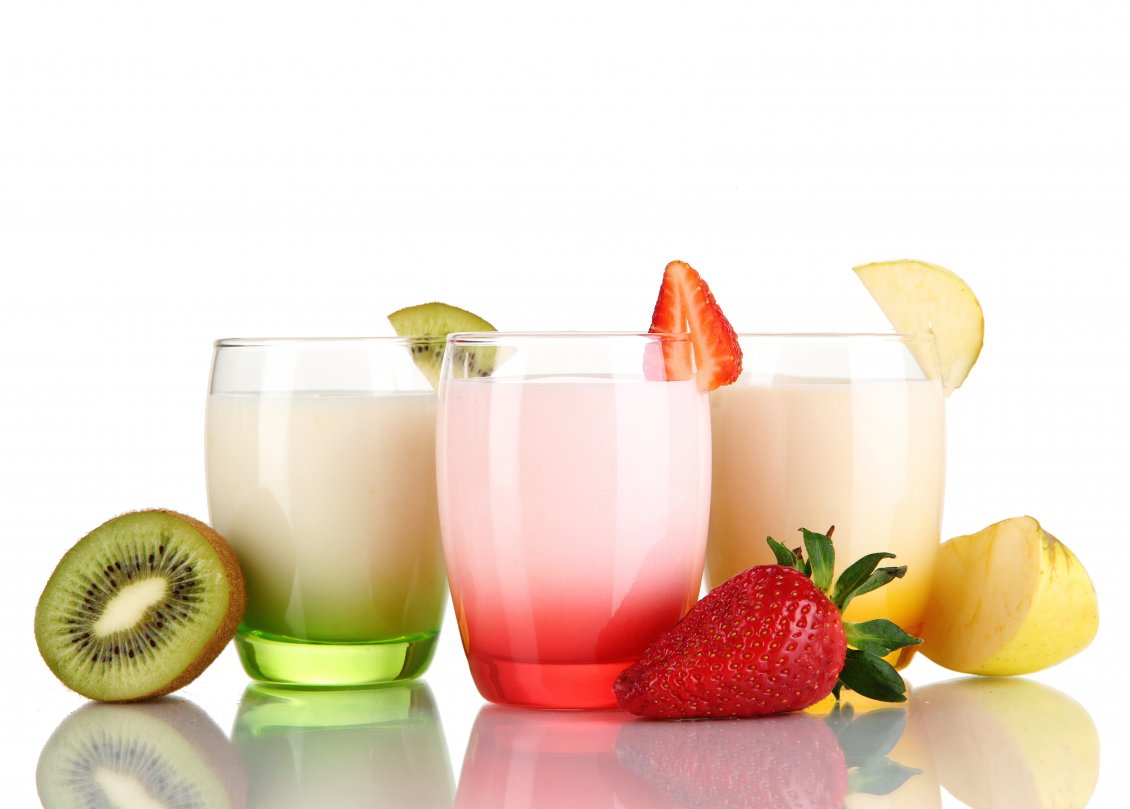 Download Wallpaper Fresh drink of Kiwi, Strawberry and Apple
