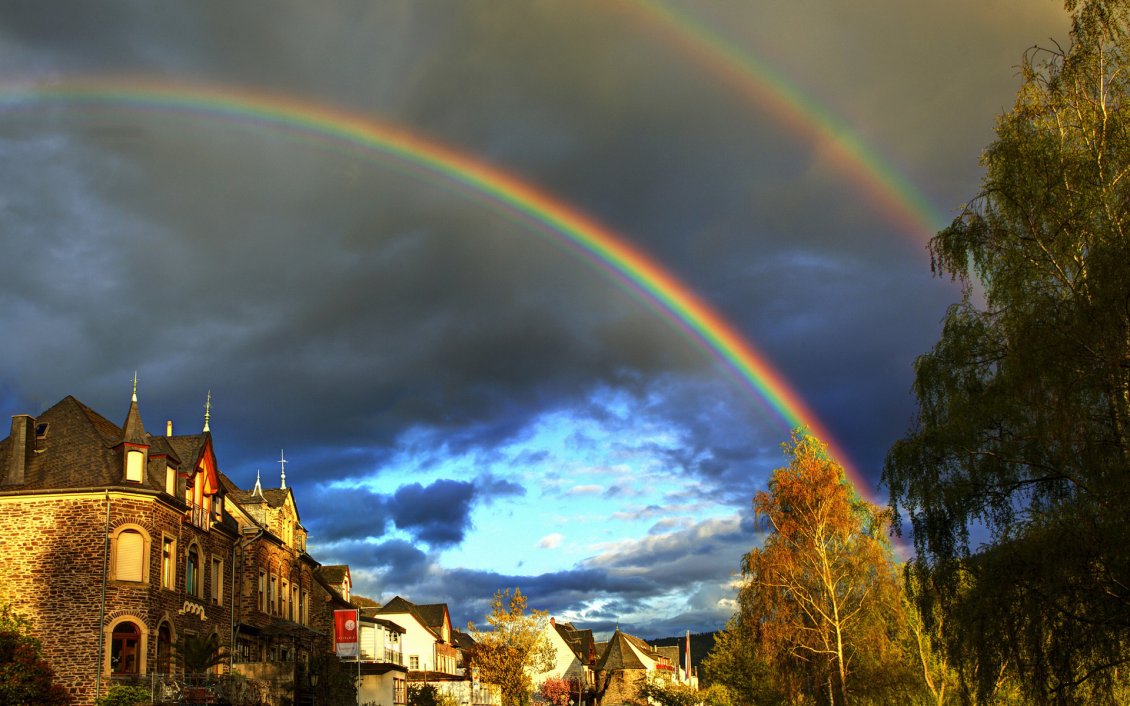Download Wallpaper Two rainbows over the city