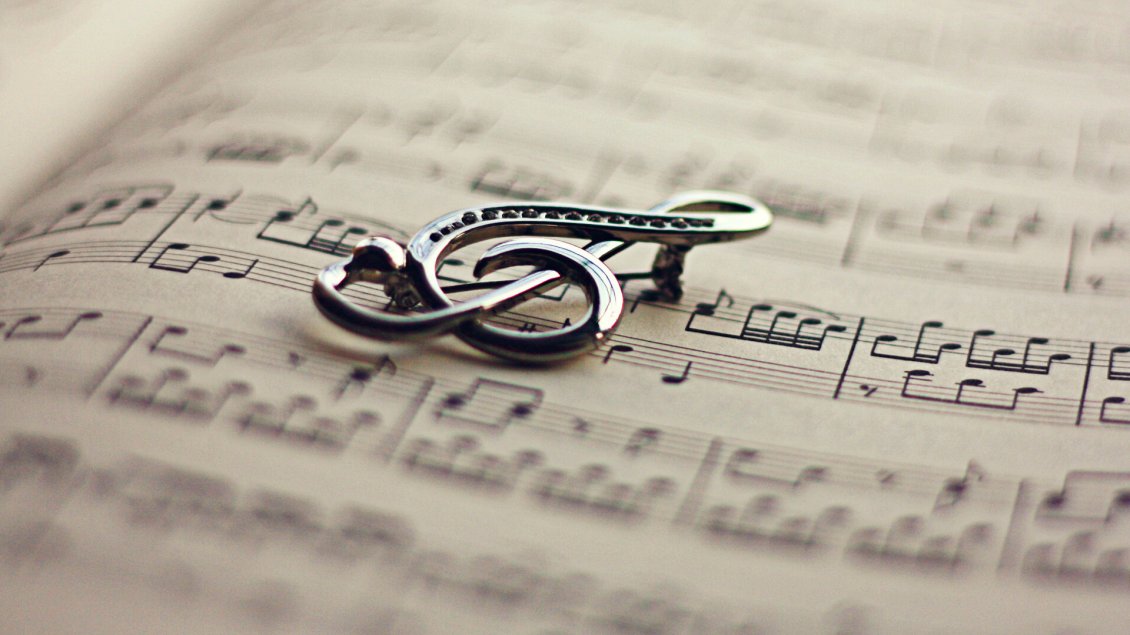 Download Wallpaper Silver musical note - relaxing time