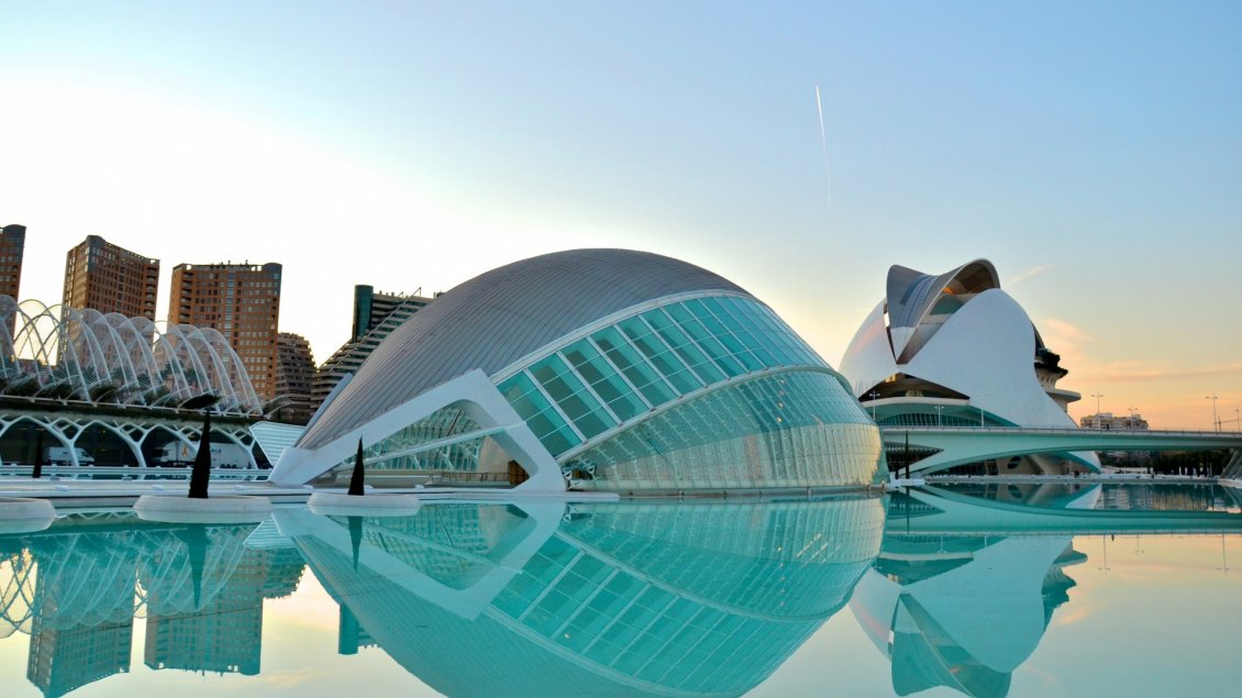 Download Wallpaper Valencia - Beautiful and modern buildings