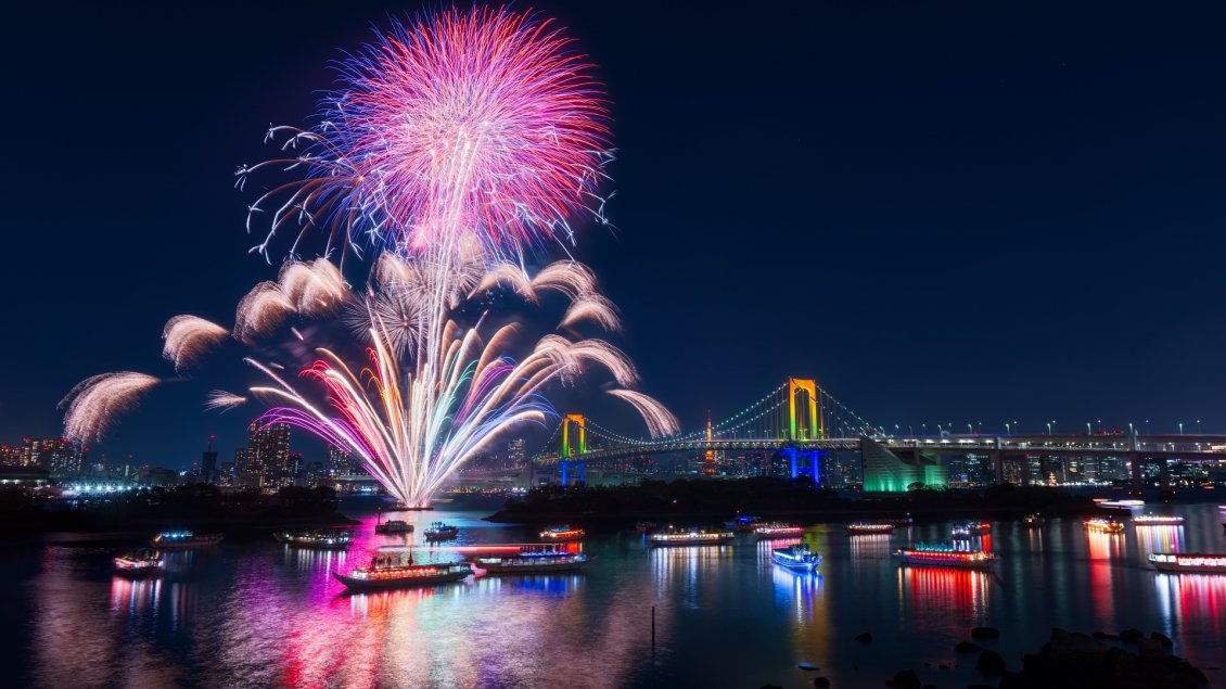 Download Wallpaper Fireworks near the bridge in Tokyo
