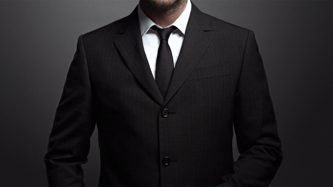 Download Wallpaper Man in a black suit HD
