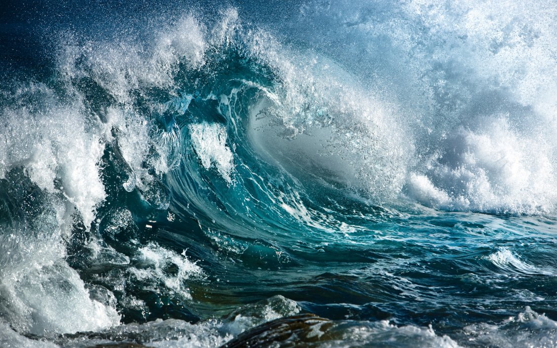 Download Wallpaper Big waves on the sea - HD wallpaper