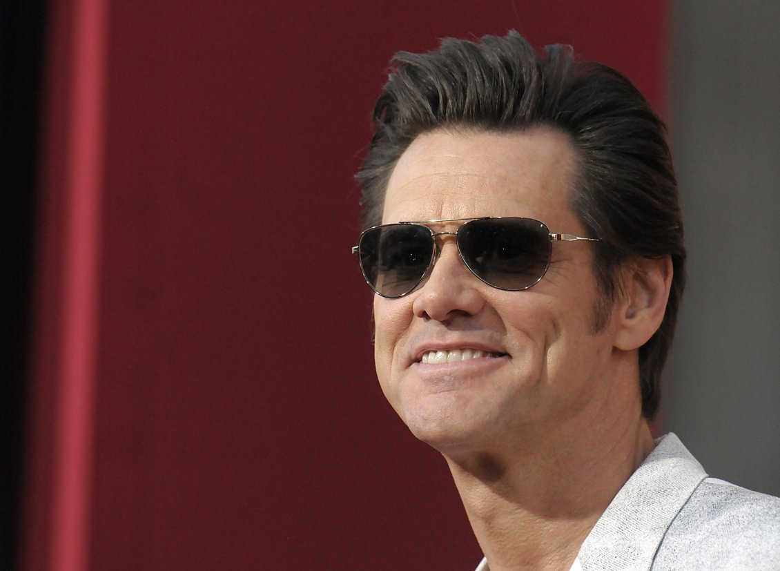 Download Wallpaper Jim Carrey with sunglasses - Popular Canadian Actor