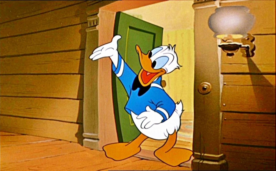 Download Wallpaper Donald Duck happy at the door - Cartoon wallpaper