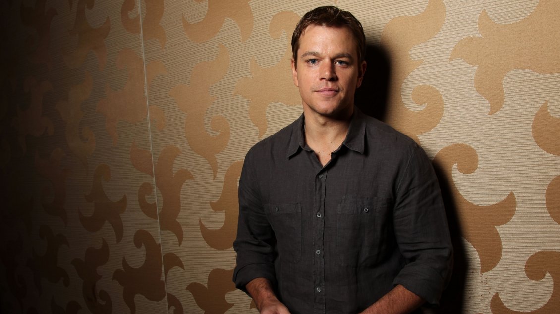 Download Wallpaper The actor Matt Damon with gray shirt