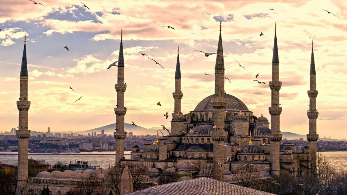 Download Wallpaper Istambul Turkey - A stunning architecture
