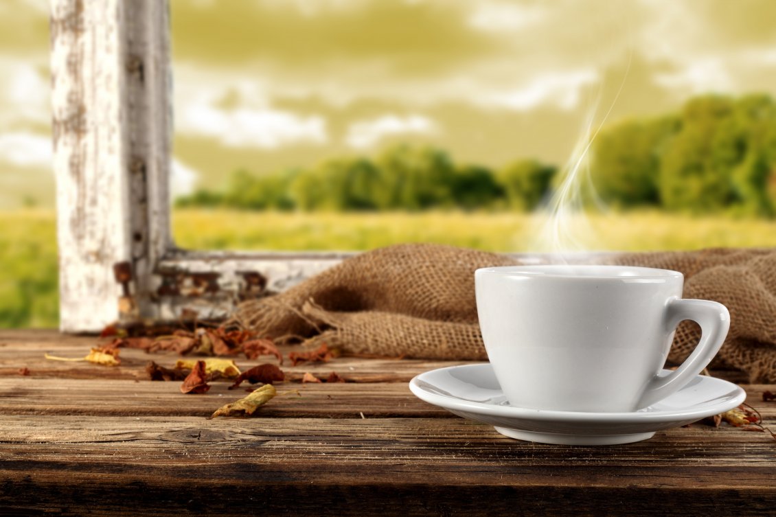 Download Wallpaper Hot tea on a cold day of Autumn