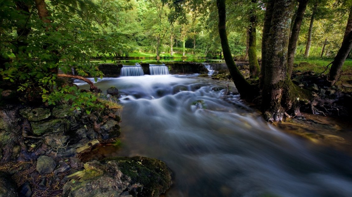 Download Wallpaper Waterfall Coudray-Salbert - France nature