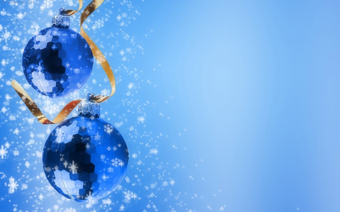 Download Wallpaper Blue shiny Christmas balls - Happy Winter Holiday