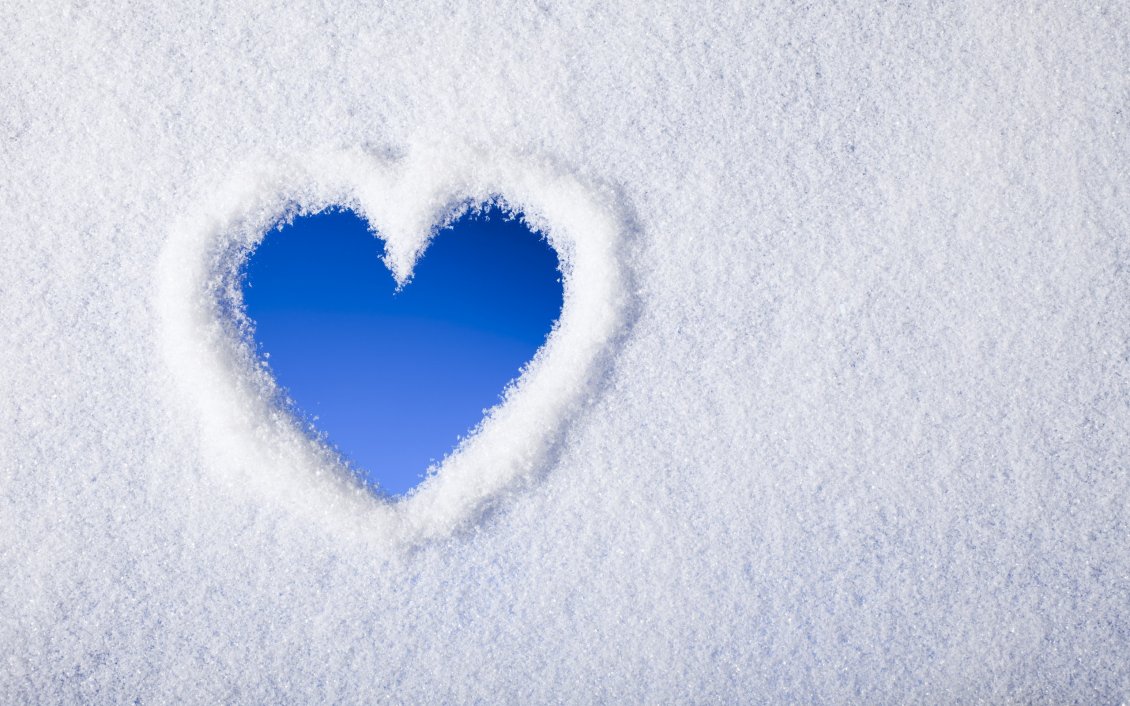Download Wallpaper View the blue sky - heart from snow on the window