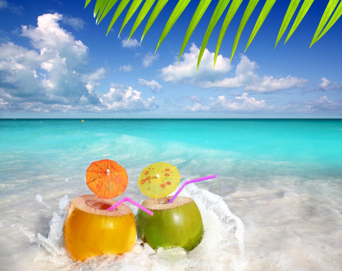 Download Wallpaper Fresh and cold cocktail at the seaside - HD wallpaper