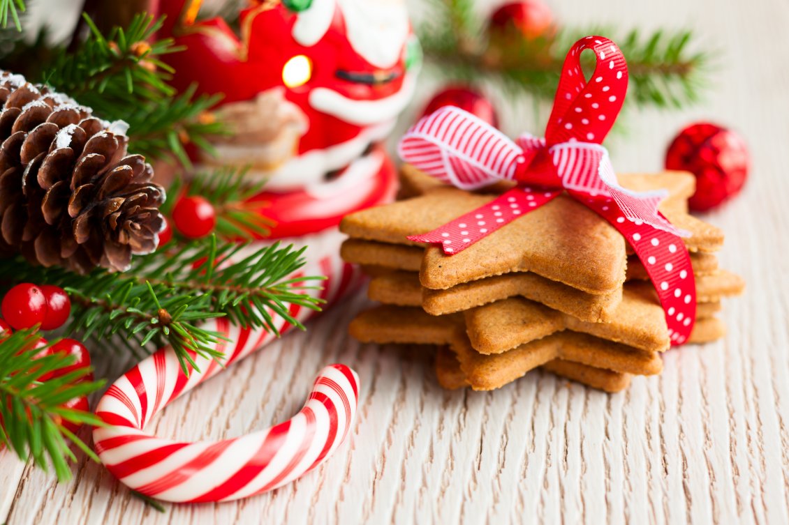 Download Wallpaper Ginger star biscuits for Christmas night - HD wallpaper