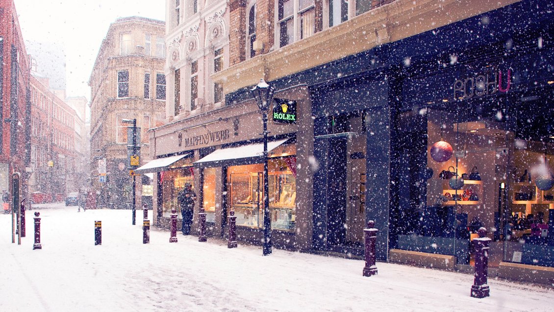 Download Wallpaper Winter season in the city - wonderful white snow