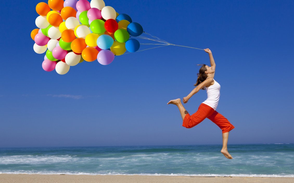 Download Wallpaper Flying with the colorful balloons - HD summer holiday