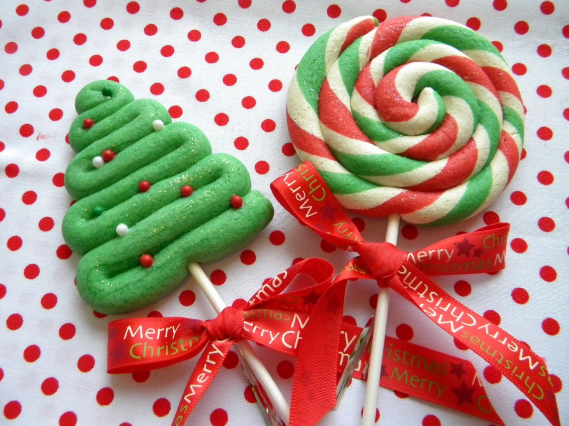 Download Wallpaper Happy winter holiday - Christmas candies on the stick