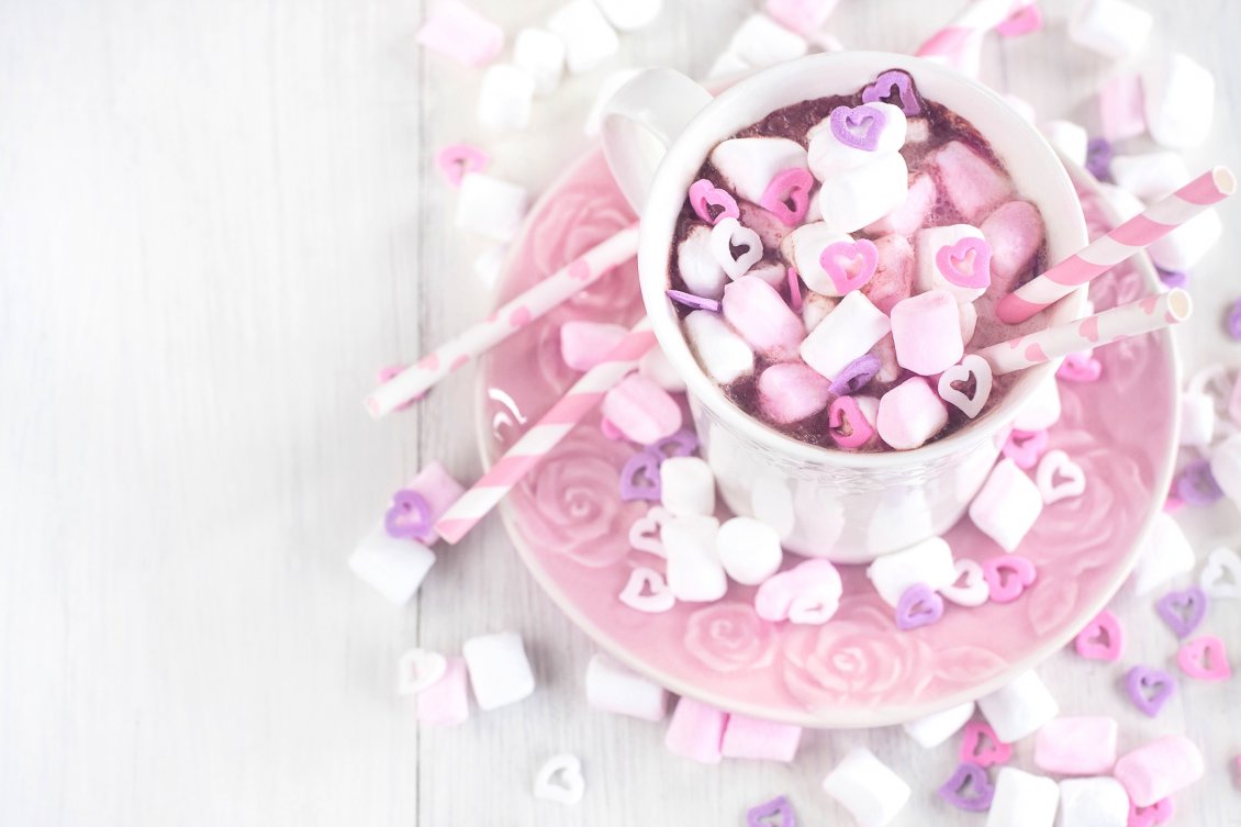 Download Wallpaper Sweet pink candies in a hot chocolate cup - HD wallpaper