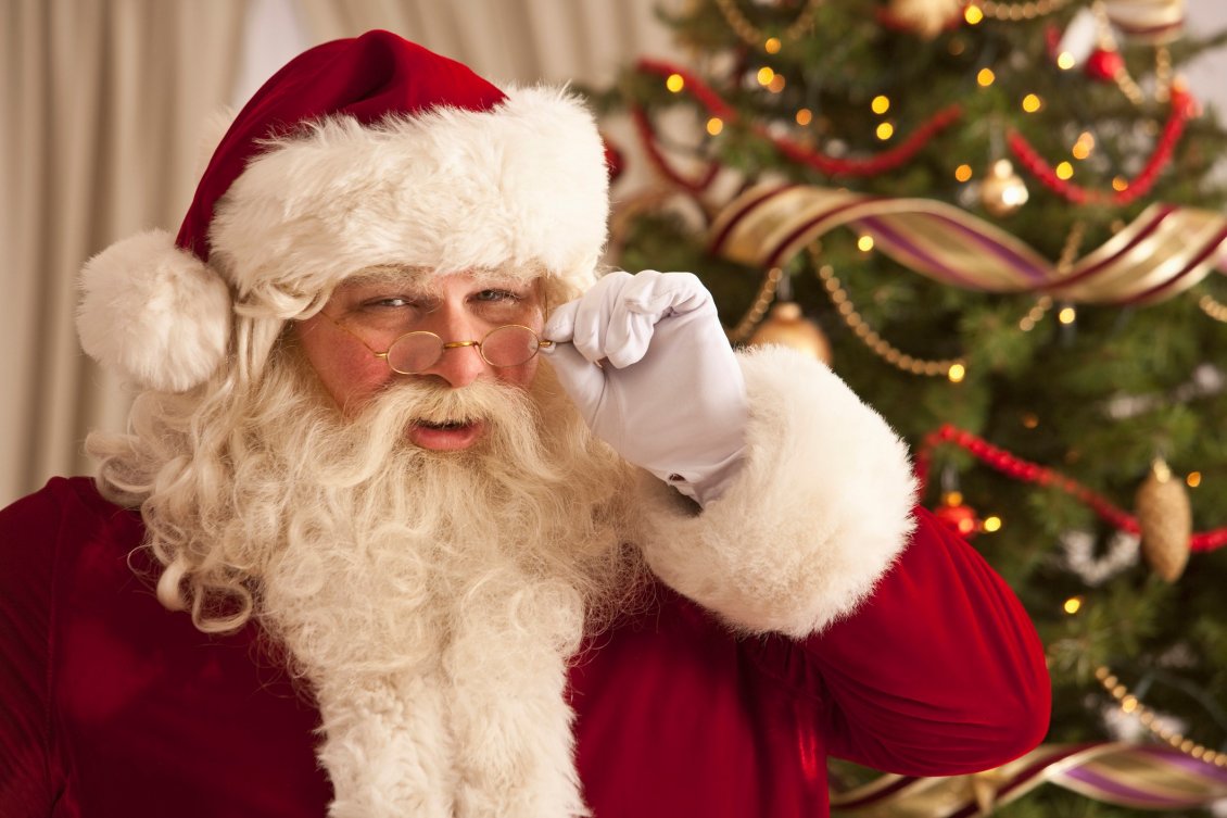 Download Wallpaper True Santa Claus is watching at you - Be good kid
