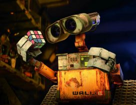 Wall-E and a rubik cube