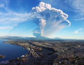 Volcano Calbuco has exploded with many ash
