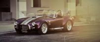 Shelby Cobra AC - Convertible purple car