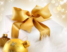 Golden Christmas accessories - ribbon and balls