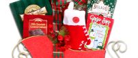Santa's sleigh full with presents - Books for kids