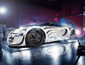 Shiny silver car - Top Bugatti-Veyron super automobile