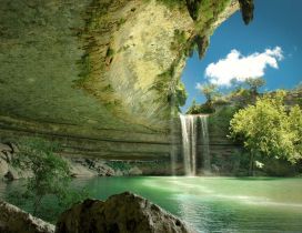 Small but gorgeous waterfall - HD wallpaper