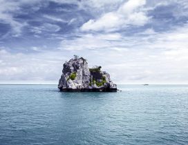 Big rock in the middle of the ocean - Summer Holiday time