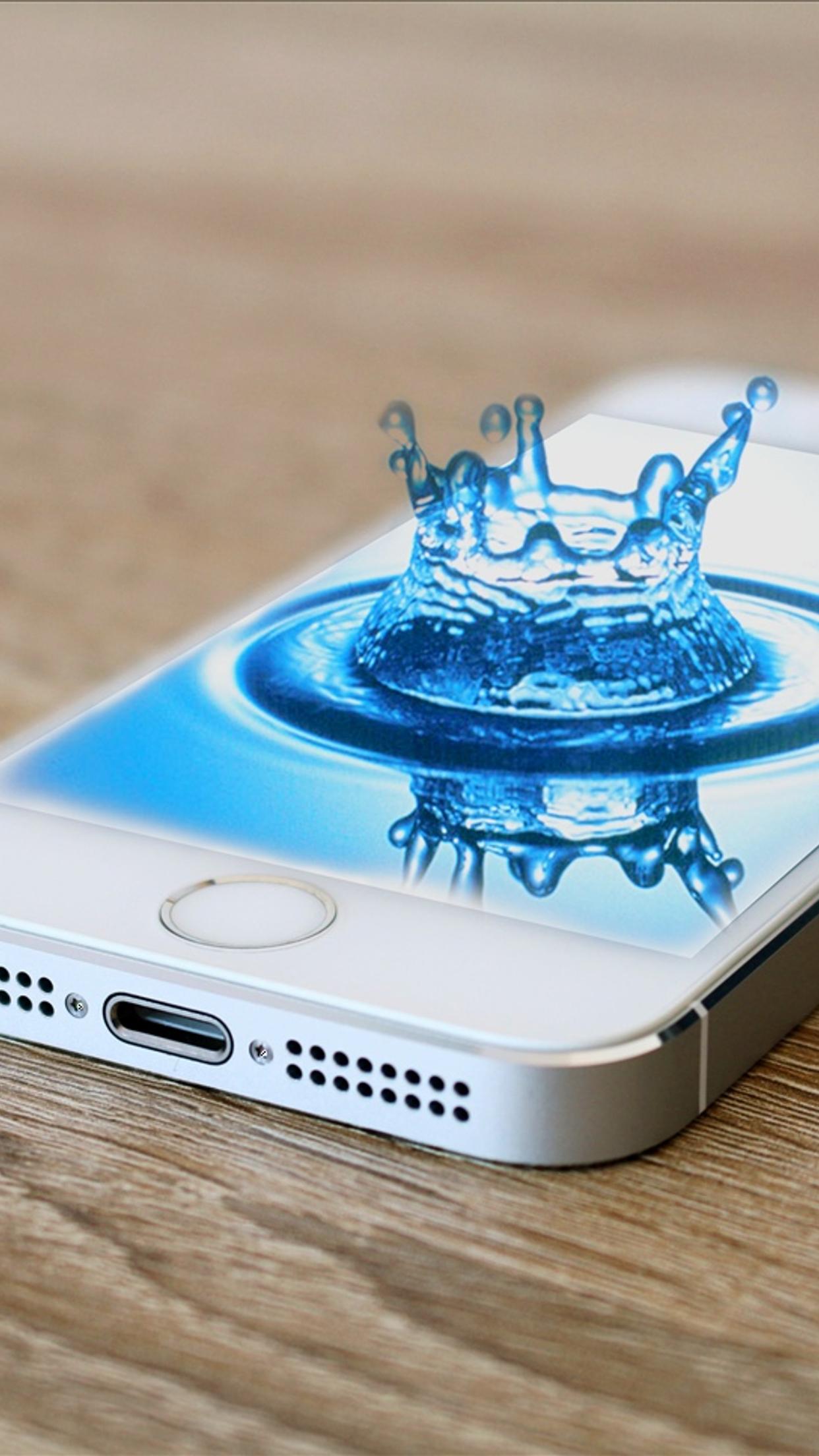 Splash water drop in iPhone 5s phone - Abstract 3D wallpaper
