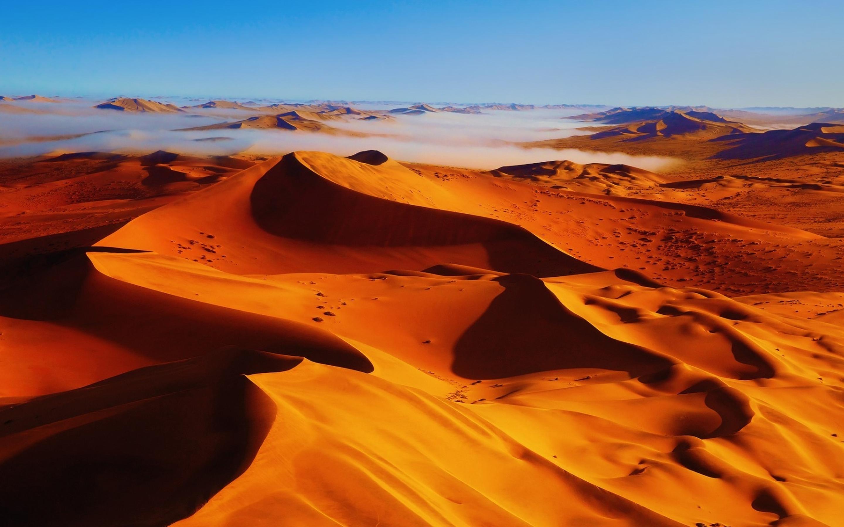 Stunning desert landscape - HD wallpaper