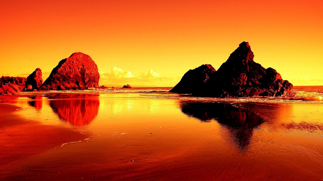Download Wallpaper Sunset at the seaside, rocks and waves
