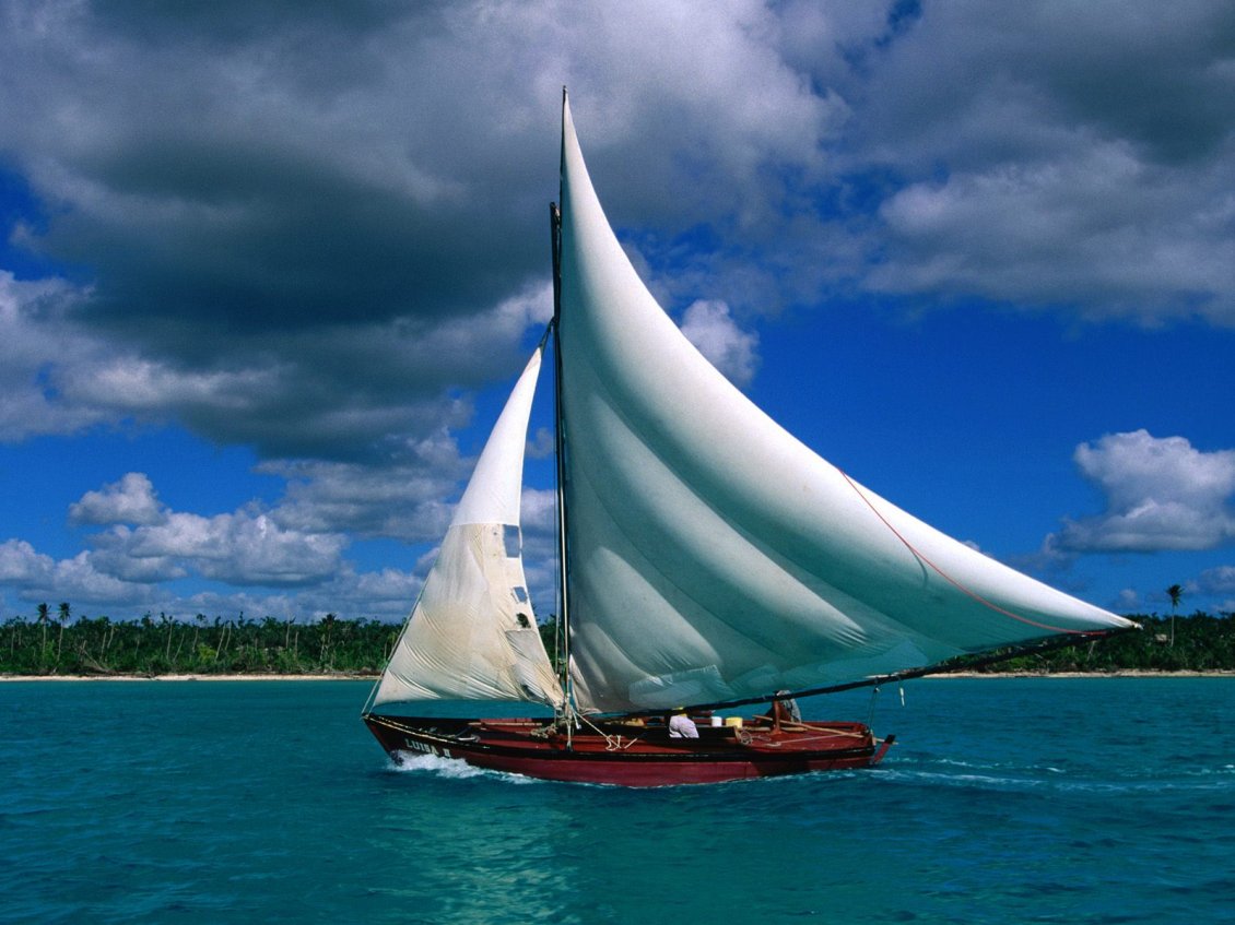 Download Wallpaper Fishing red sailboat - Dominican Republic