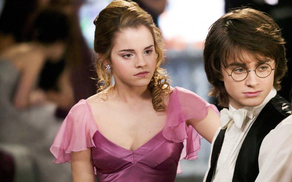 Download Wallpaper Emma Watson and Daniel Radcliffe in Harry Potter movie