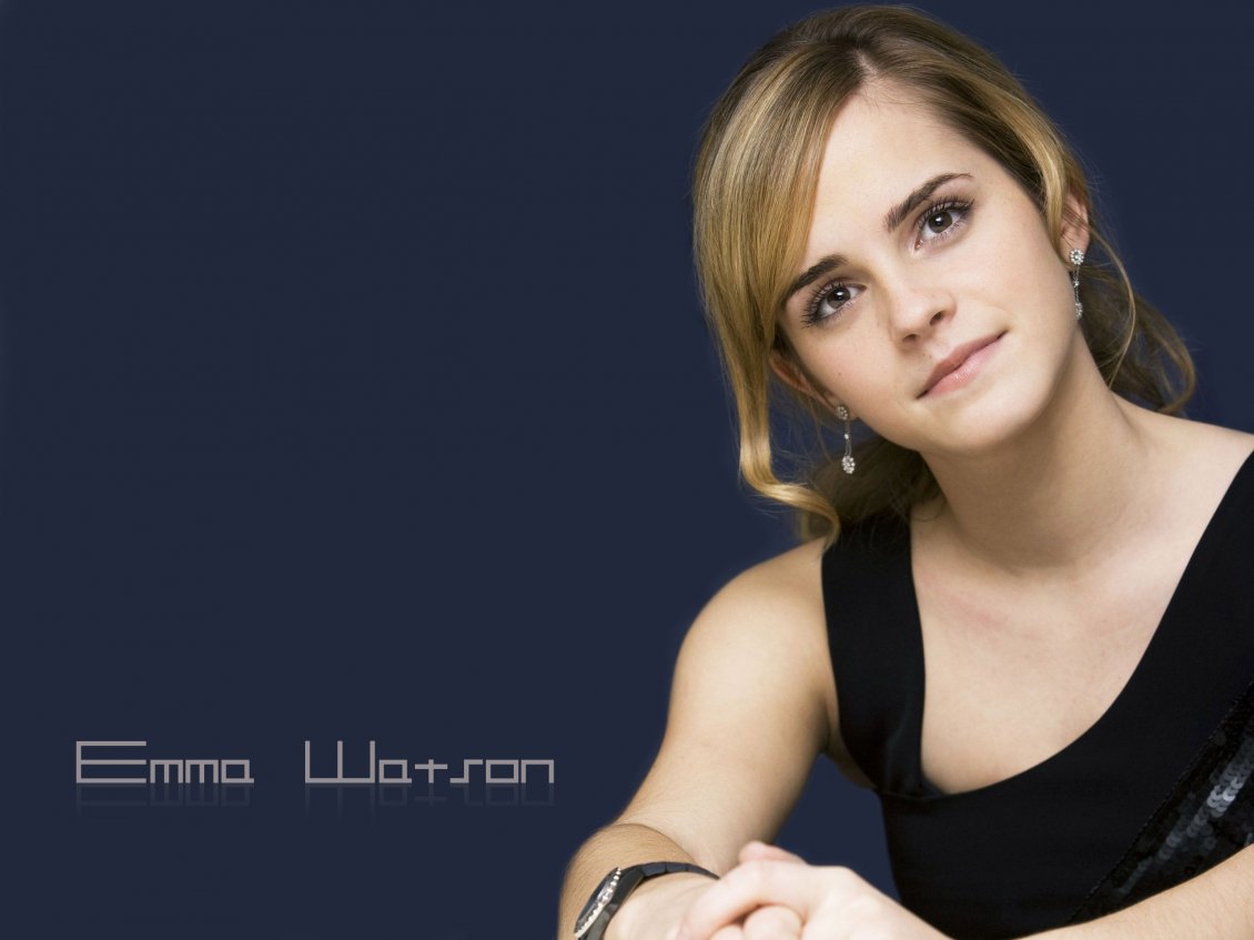 Download Wallpaper Emma Watson - the gorgeous lady
