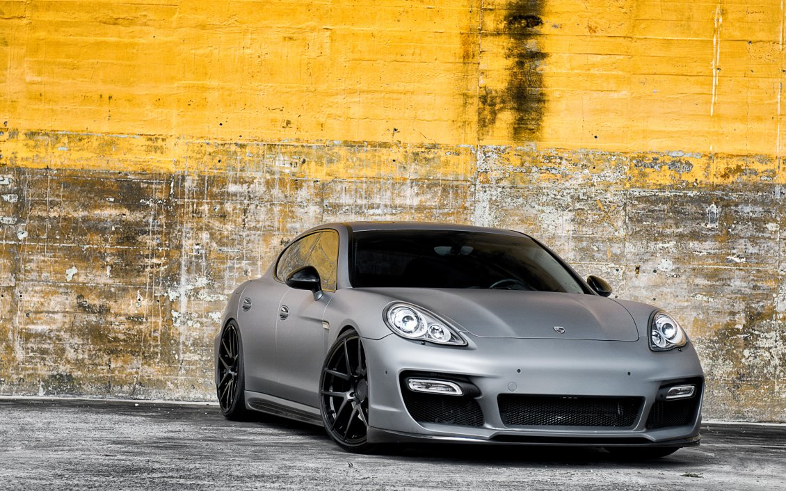 Download Wallpaper Grey Porsche Panamera with black rims