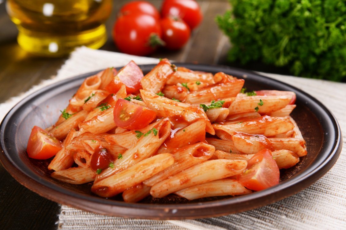 Download Wallpaper Pasta with tomato sauce
