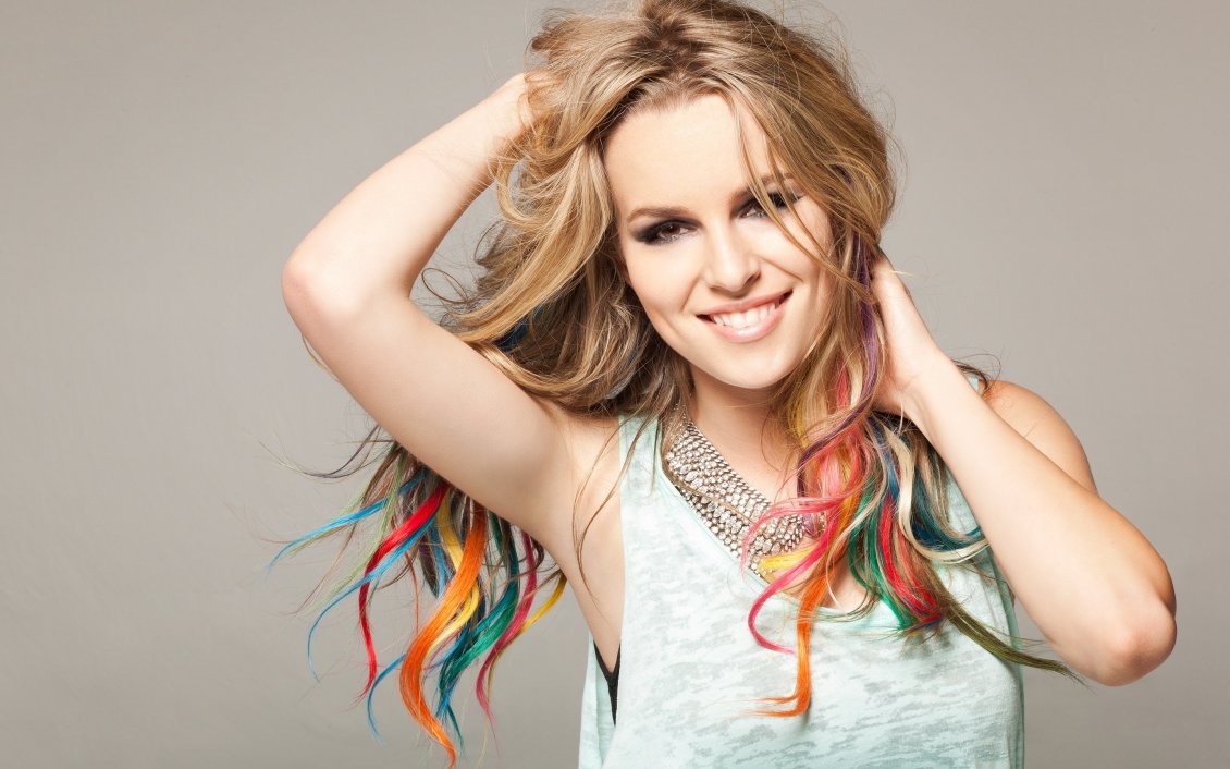 Download Wallpaper Bridgit Mendler with colorful hair