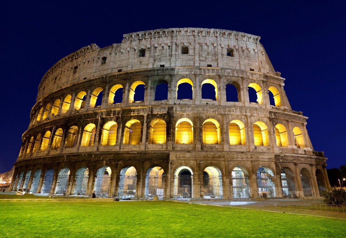 Download Wallpaper Colosseum in Italy - Attractions Italy