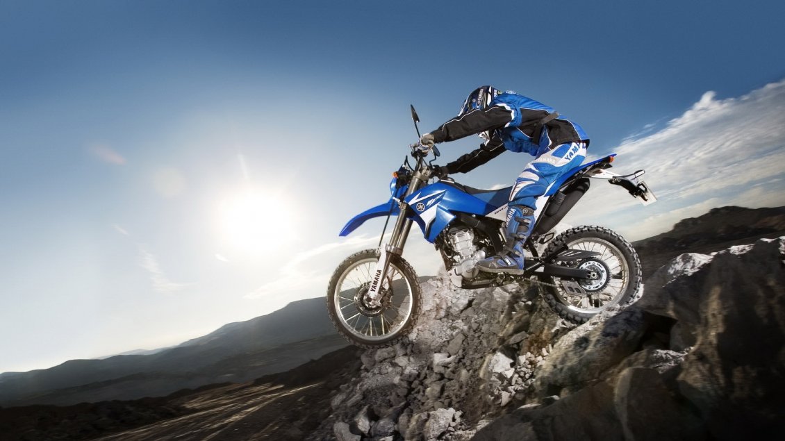 Download Wallpaper Motorcycle on the mountains - Extreme sports