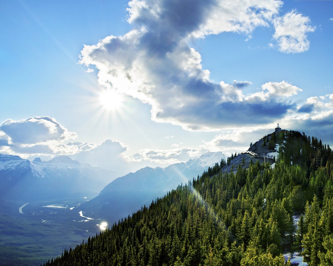 Download Wallpaper Sulphur Mountain with gondola station - Clear sky and sunny