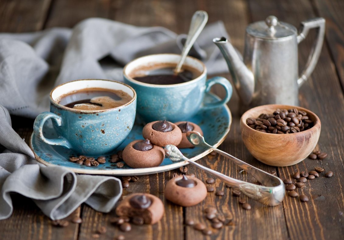 Download Wallpaper Chocolate cookies and delicious coffee in the morning