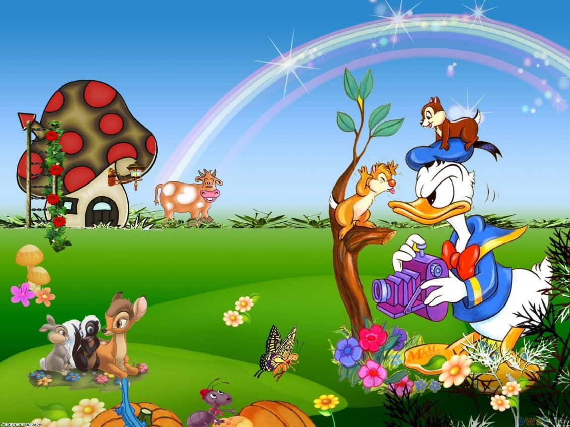 Download Wallpaper Nervous Donald Duck and many animals in the garden