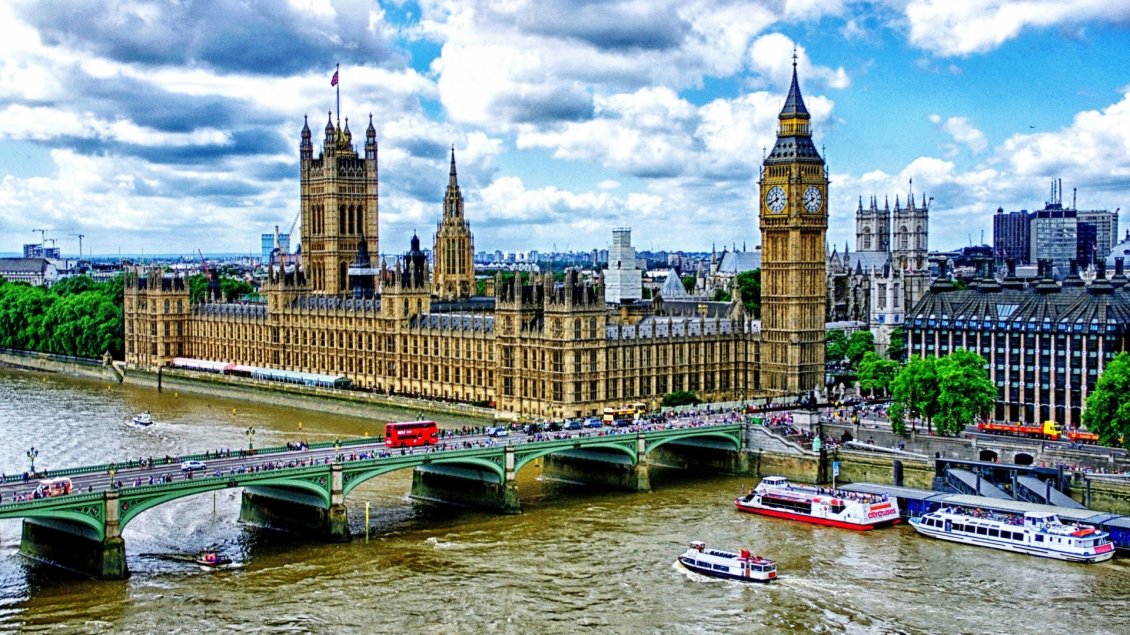 Download Wallpaper Westminster Bridge from London