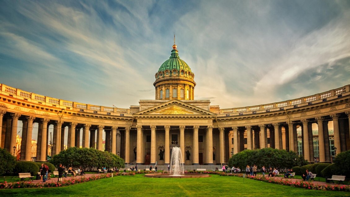 Download Wallpaper The Kazan Cathedral form St. Petersburg Russia