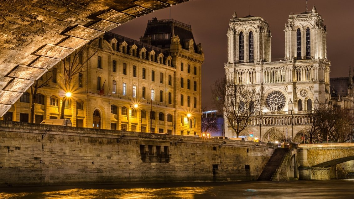 Download Wallpaper Cathedral Notre Dame from Paris, France
