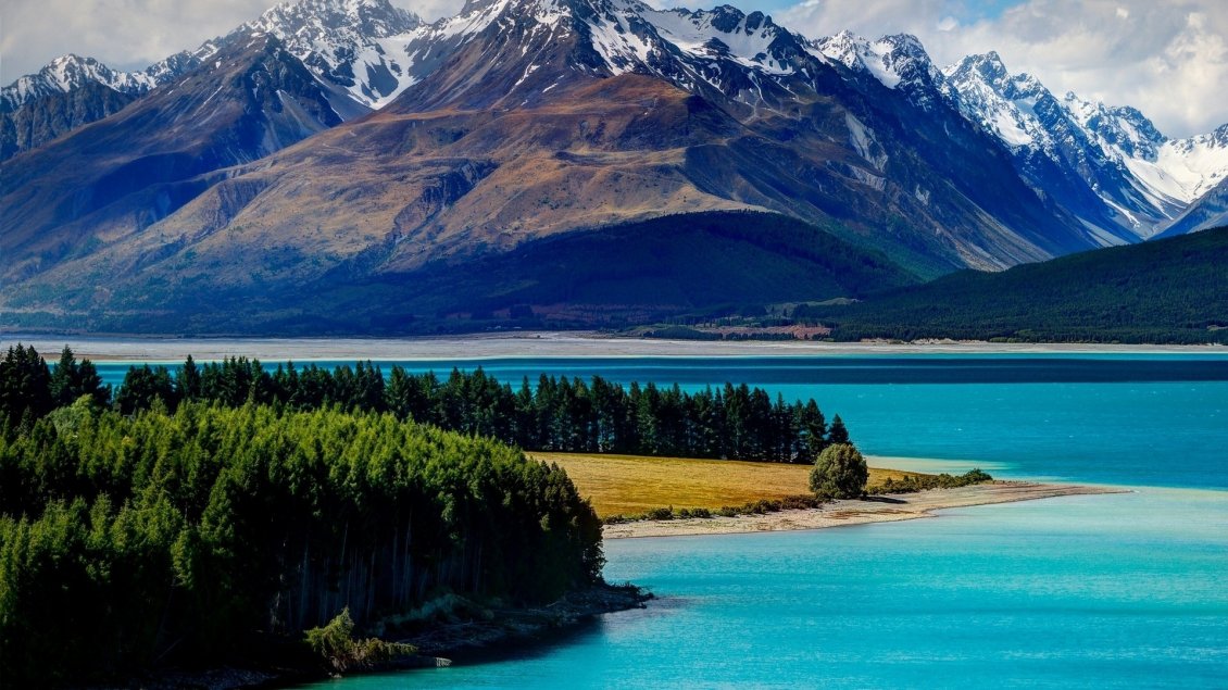 Download Wallpaper Amazing Tekapo lake from New Zealand