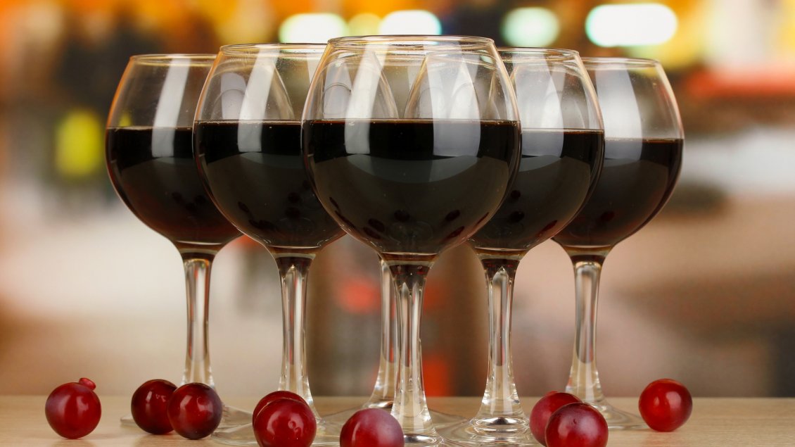 Download Wallpaper Six glasses with red wine - Drink wallpaper