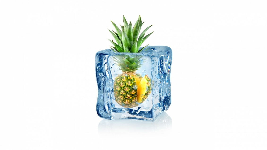 Download Wallpaper A pineapple in an ice cube - Frozen fruit